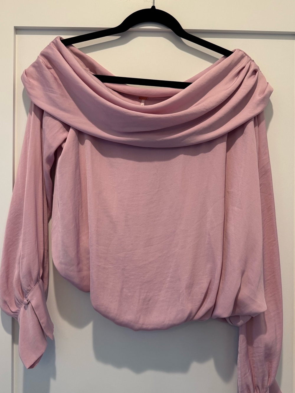 Free People Blouson Off-Shoulder Top in Dusty Rose